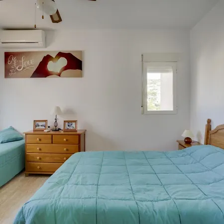 Fabulous In With Swimming Pool Vakantiehuis Calpe
